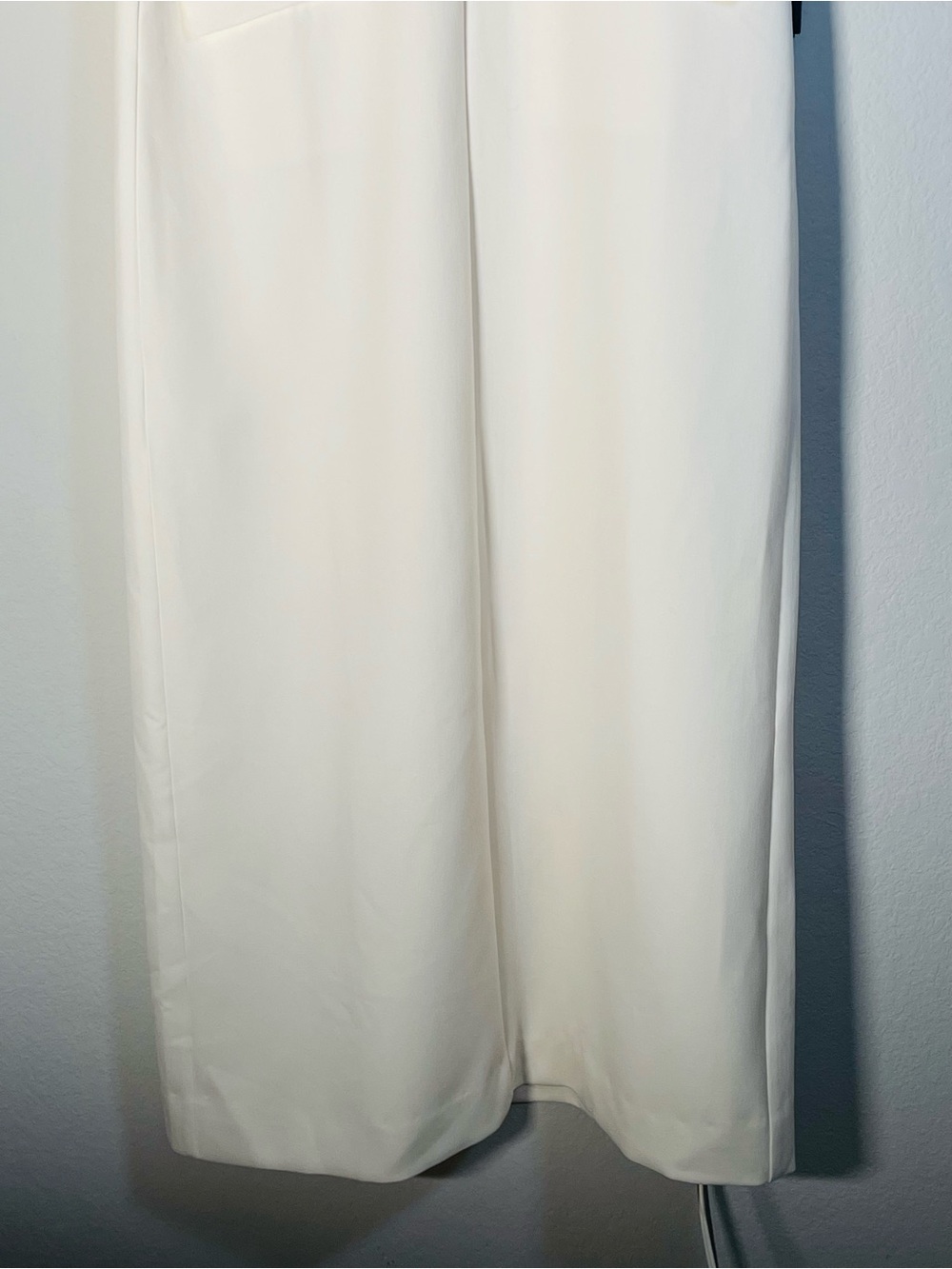 Tuckernuck NWT Carolina Maxi Dress Size Medium in Ivory Crepe - Picture 10 of 16
